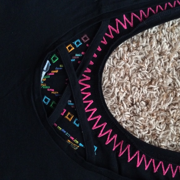 Rubbish Embroidered Tank - Picture 3 of 3