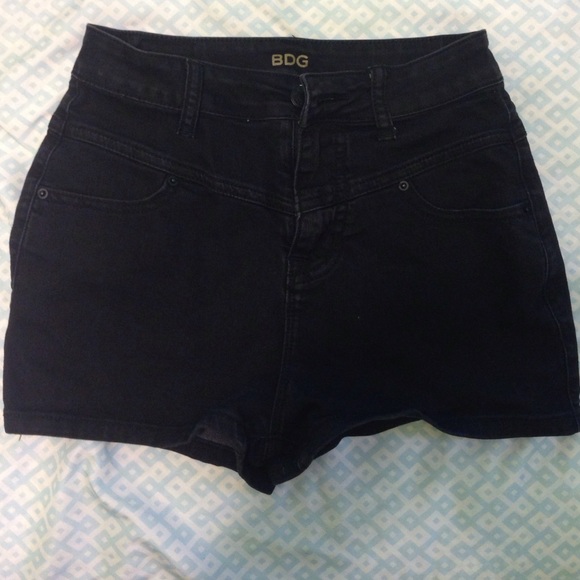 Hi rise shorts