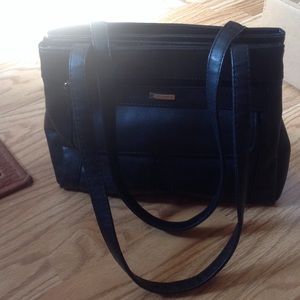 New without tag black handbag purse