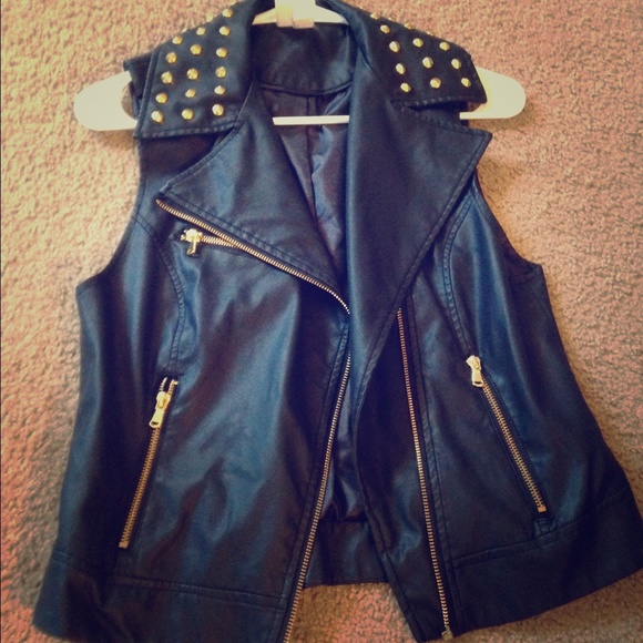 STUDDED moto vest