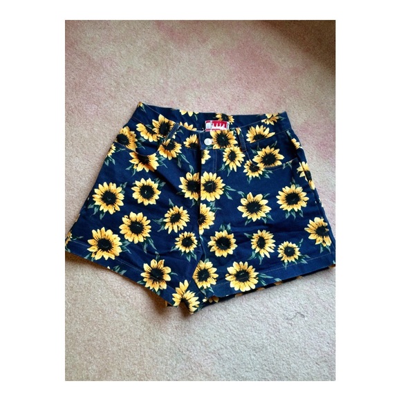 High waisted sunflower shorts