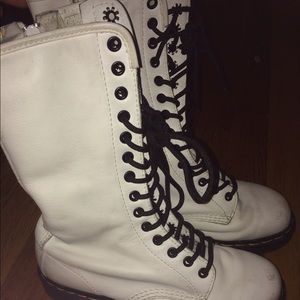 Authentic Doc Martens (Dr. Martens) 14-eye boots