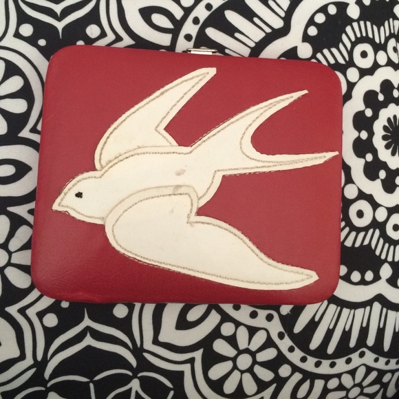 Dove Wallet - Picture 1 of 2