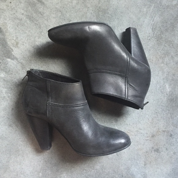 Madewell Black Leather Boots