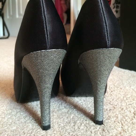 DONATED - Picture 2 of 2