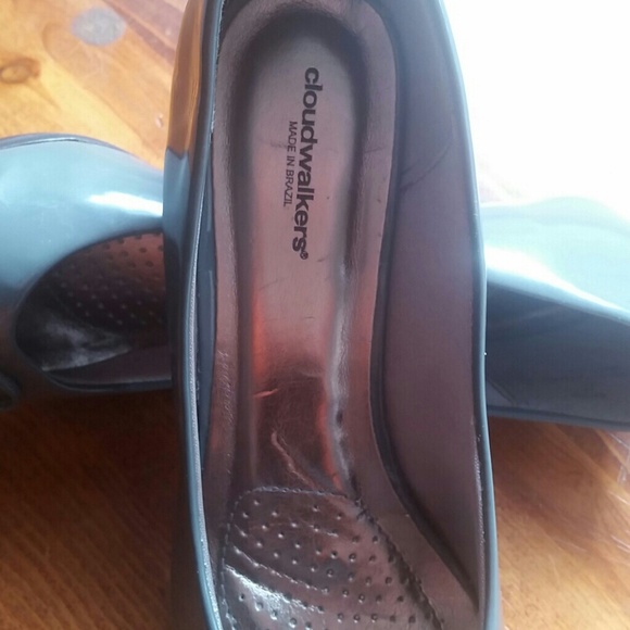 Shoes - Picture 3 of 4