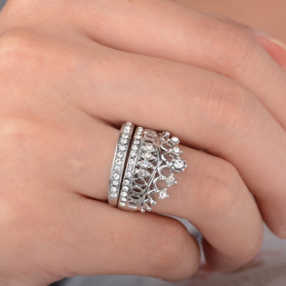 Sterling silver plated CZ wedding ring set - Picture 3 of 4