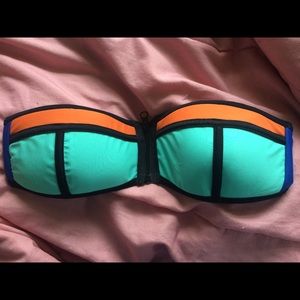 Color block bikini top