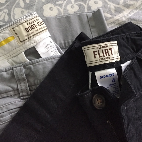 Old Navy Pants - 2 khaki old navy dress pants