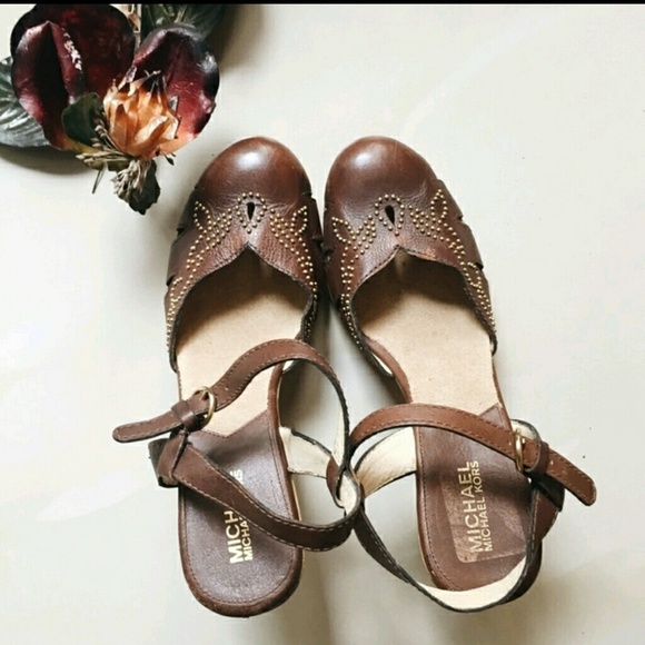 Michael Kor clogs