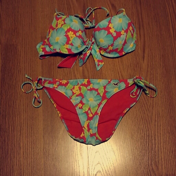 Hollister swim suit