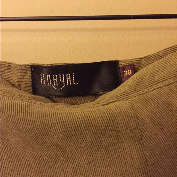 Prairie style skirt in army green - Picture 3 of 4