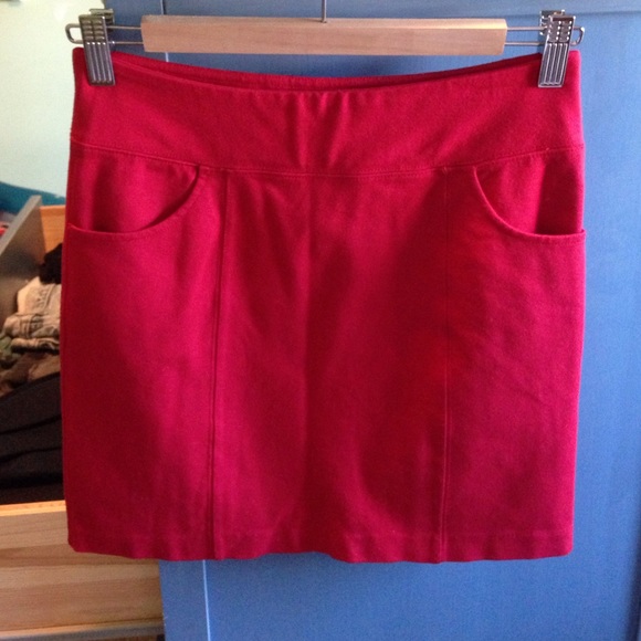 Calvin Klein red ponte mini skirt