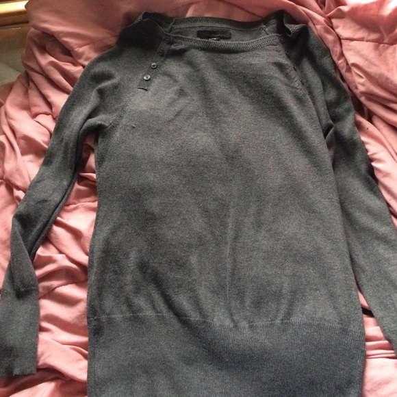 Kenneth Cole gray sweater