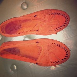 Minnetonka Burnt Orange Moccasin size 8
