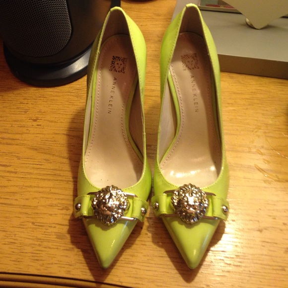 Anne Klein pointy heels