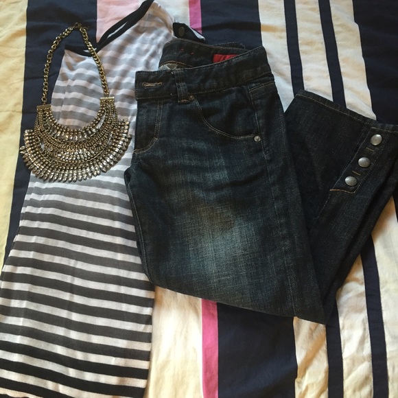 Express X2 Jean Capris