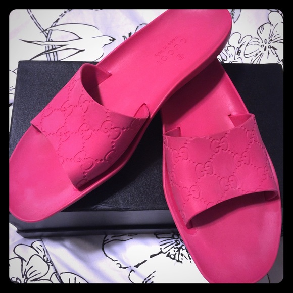 Gucci jelly sandals