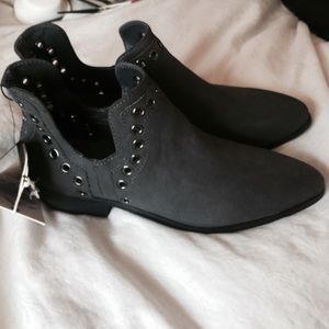 Brand NEW Forever 21 Grey Boho Style Booties