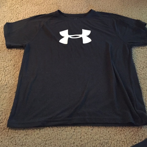 Under armor t-shirt