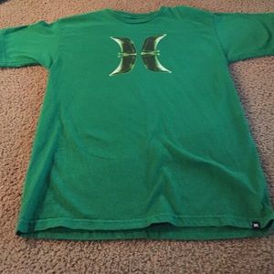 Hurley t-shirt