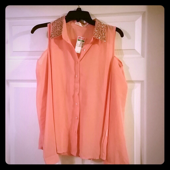 Coral top