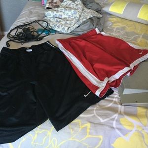 *bundle*Two pairs of Nike shorts