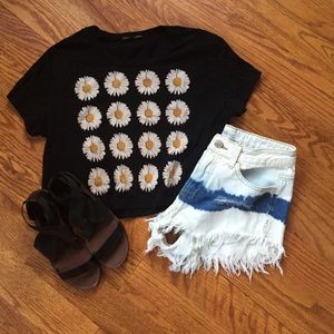 Urban Outfitters Daisy Crop Top