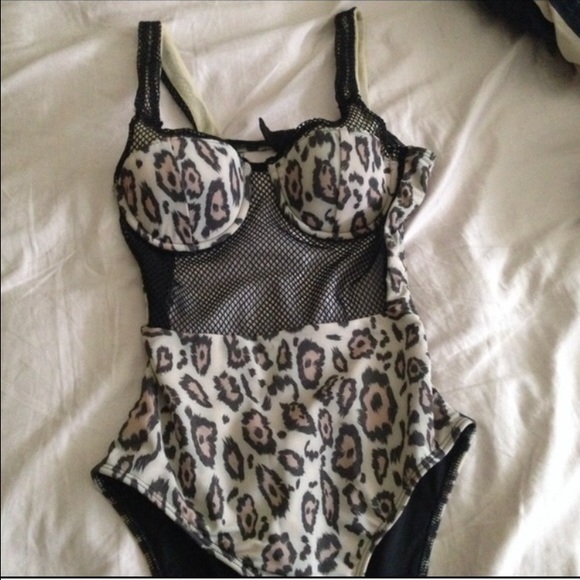 Beach Riot One Piece - Picture 2 of 3