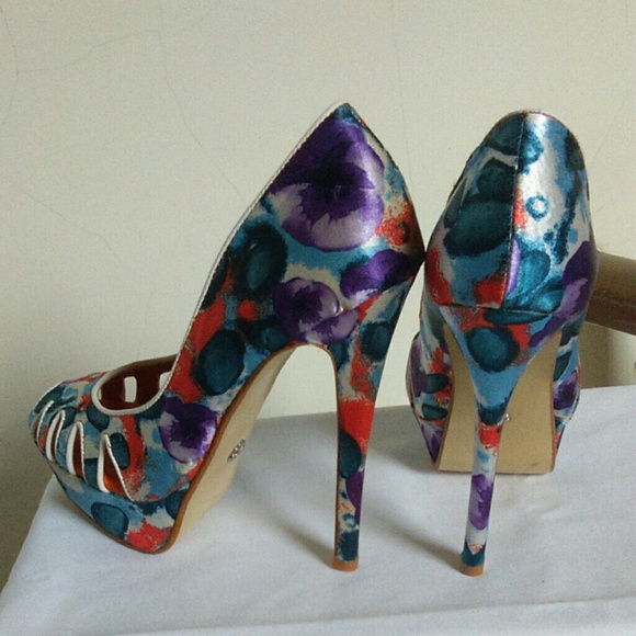 DEREON Floral Satin Platform by Beyonce - Picture 3 of 4