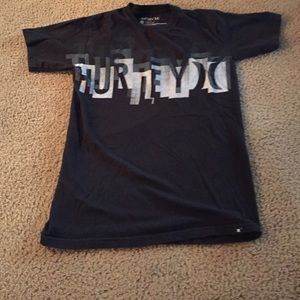 Hurley t-shirt