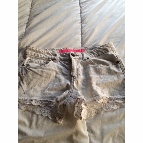 White floral laced shorts