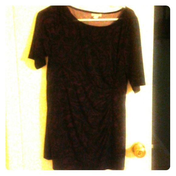A pea in the pod Maternity dress blouse