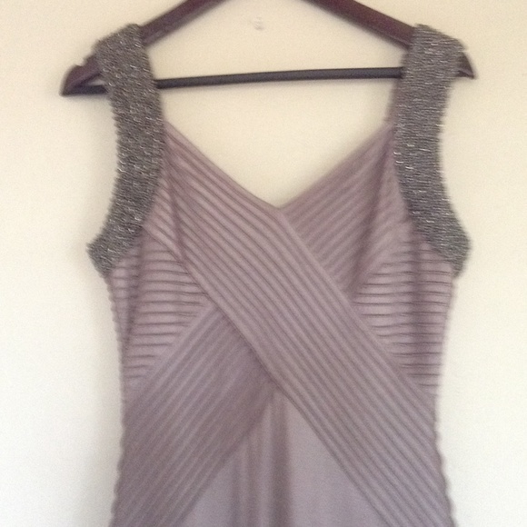 Calvin Klein - Picture 2 of 4