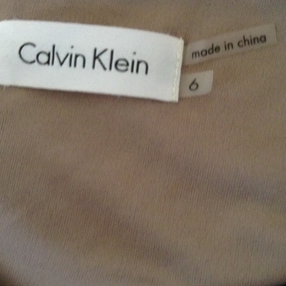 Calvin Klein - Picture 3 of 4