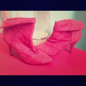 bamboo fuchsia booties