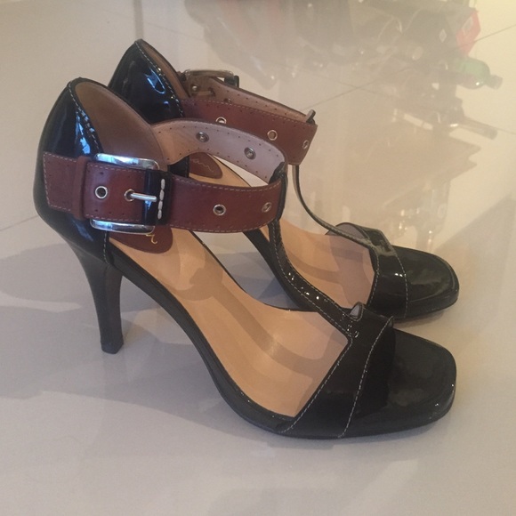 Cole Haan 4" patent leather sandal GORGEOUS