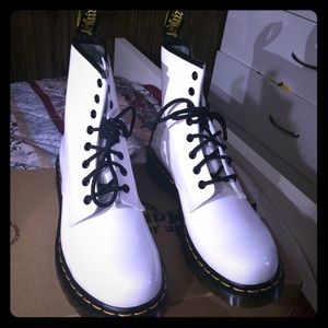 The Originals white Dr.Martens