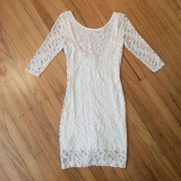 White lace bodycon dress