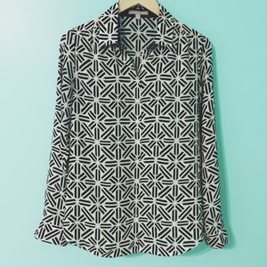 Banana Republic B&W Geometric Print Blouse