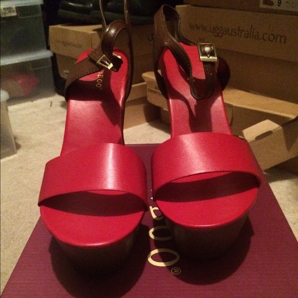 Bamboo Red Wedge sandal