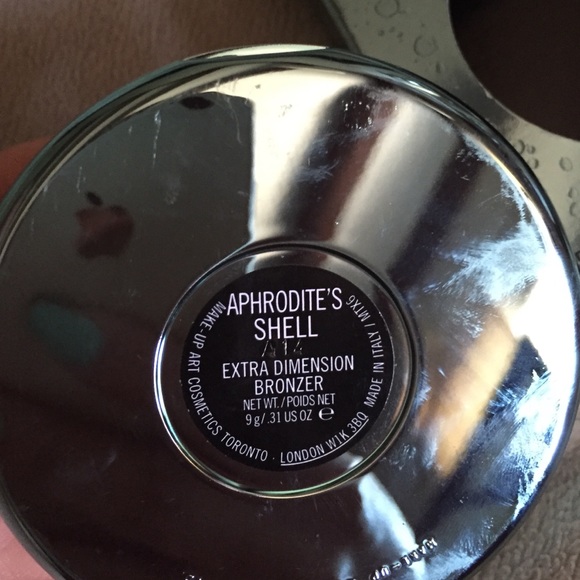 Mac bronzer - Picture 3 of 3