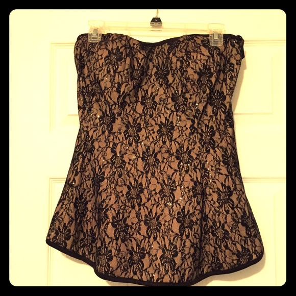 Lace peplum strapless top size xl