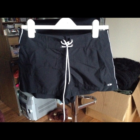 Champion short