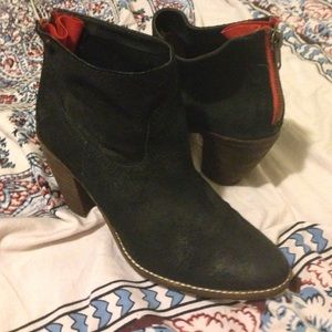 Dolce Vita heeled booties