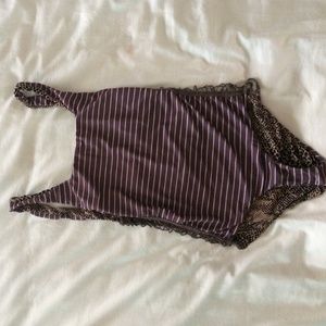 Acacia one piece size L