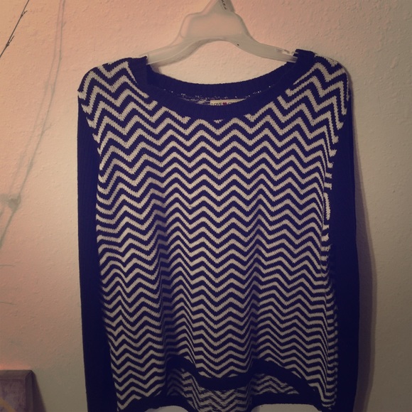 Chevron Sweater (Brand New)