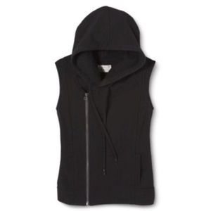 Converse hooded vest