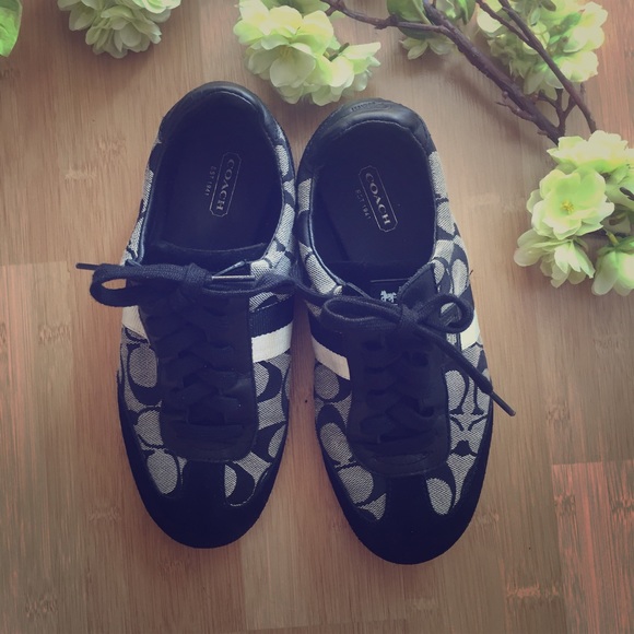 Coach shoes🌻