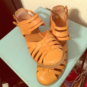 Summer Closed Toe Sandals